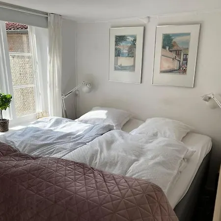 100 Kvadratmeter. Yderst Attraktivt Beliggenhed * København