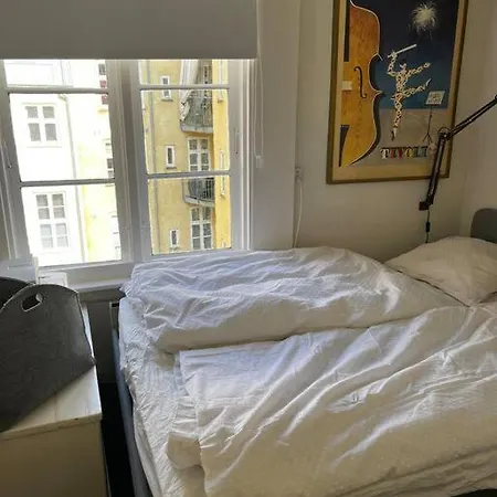 Lejlighed 100 Kvadratmeter. Yderst Attraktivt Beliggenhed København